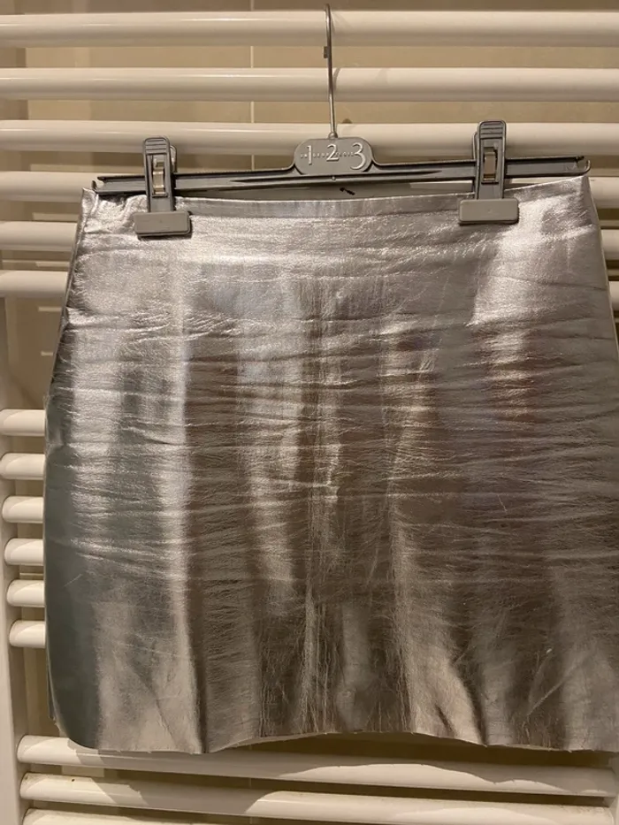 Jupe argentée - photo numéro 3