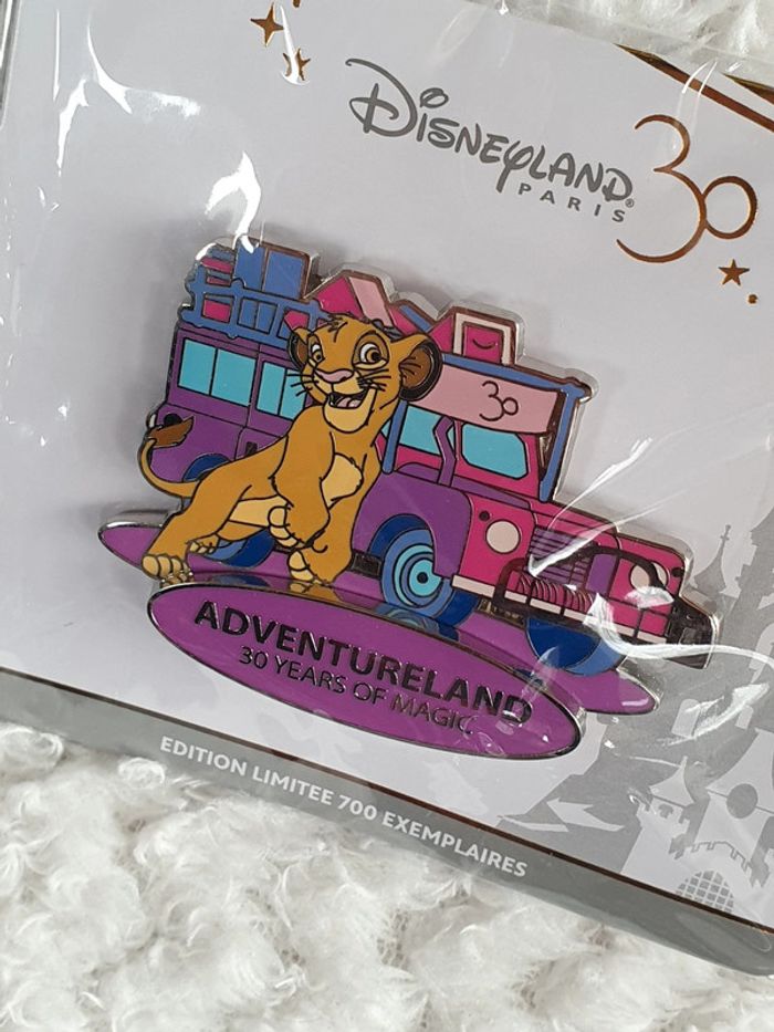 Pins Simba LE 700 30 ans Disneyland Paris pin Neuf - photo numéro 2