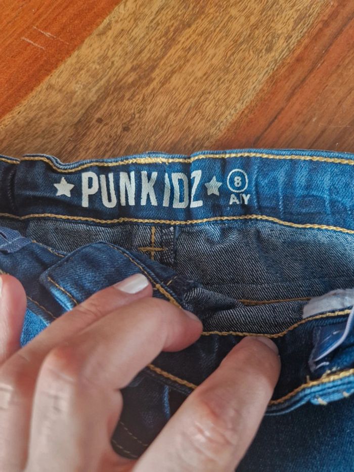 Jupe en jean bords effiloché 8 ans - photo numéro 2