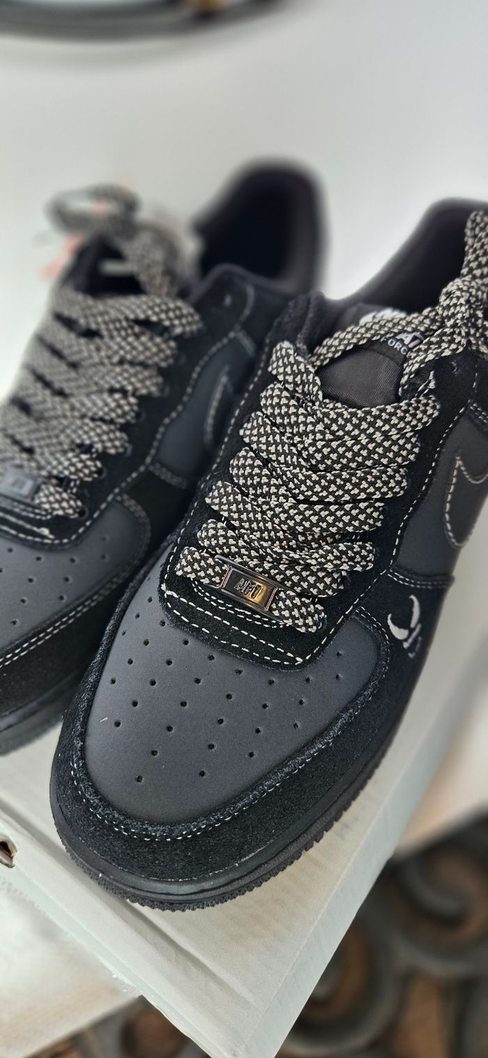 Basket Venom Nike neuf dans boite - photo numéro 2