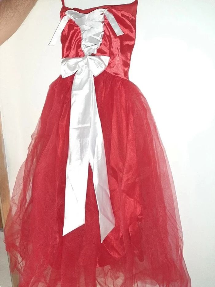 Robe rouge - photo numéro 3