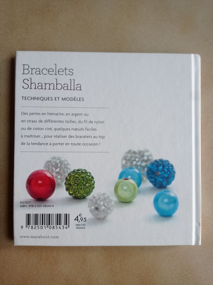 Livre "Bracelets Shamballa - Techniques et modèles" - photo numéro 2