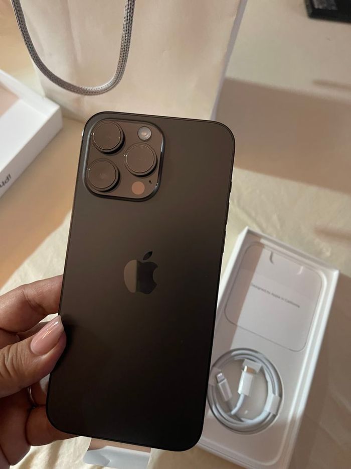iPhone 14 pro max - photo numéro 2