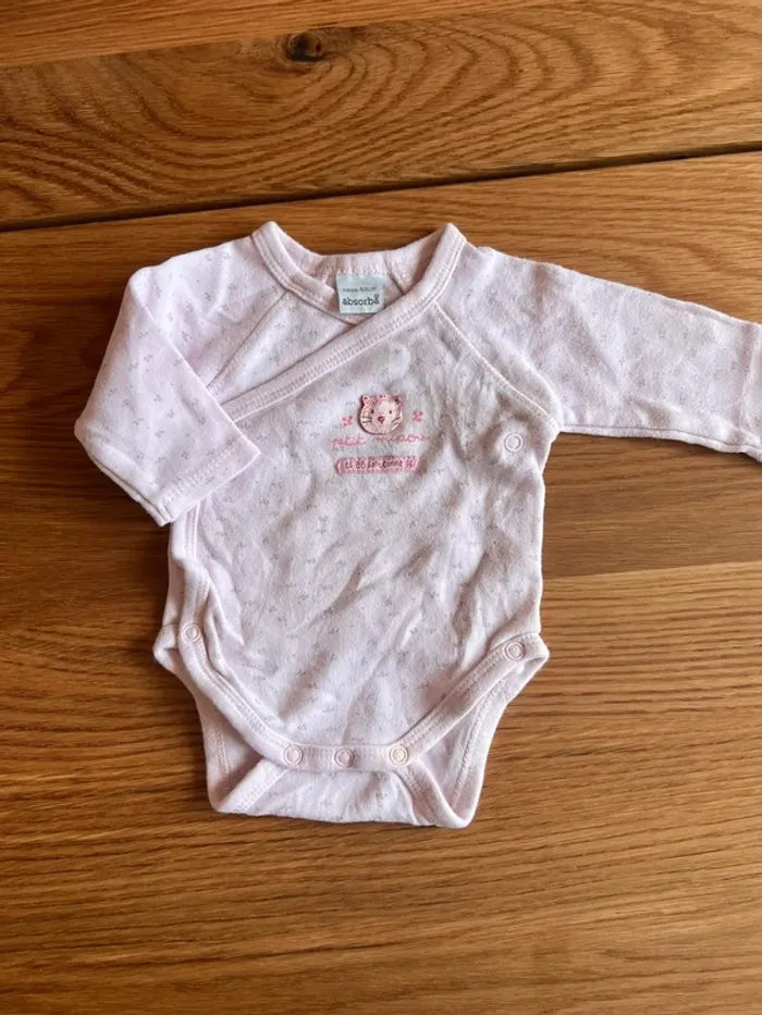 Pyjama et body naissance - photo numéro 3