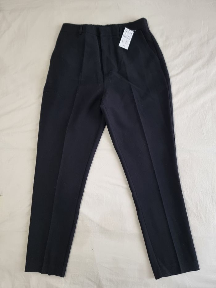 Pantalon tailleur Kiabi neuf - photo numéro 2