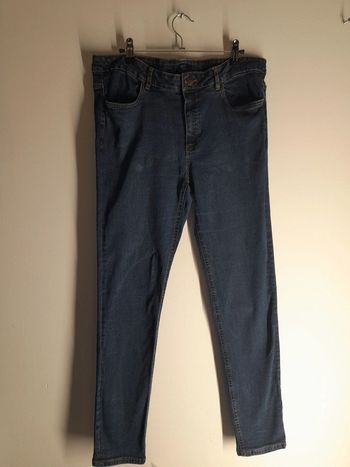 Jeans slim fit. Taille 44. kiabi