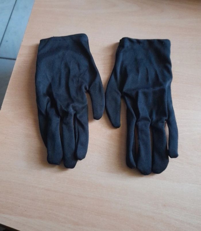 Gants squelette - photo numéro 4