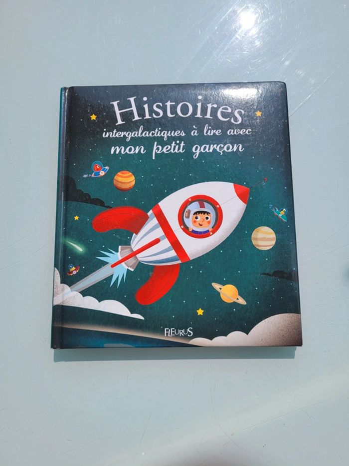 Livre couverture mousse Histoires intergalactiques à lire avec mon eptit garçon 🚀 48 - photo numéro 2