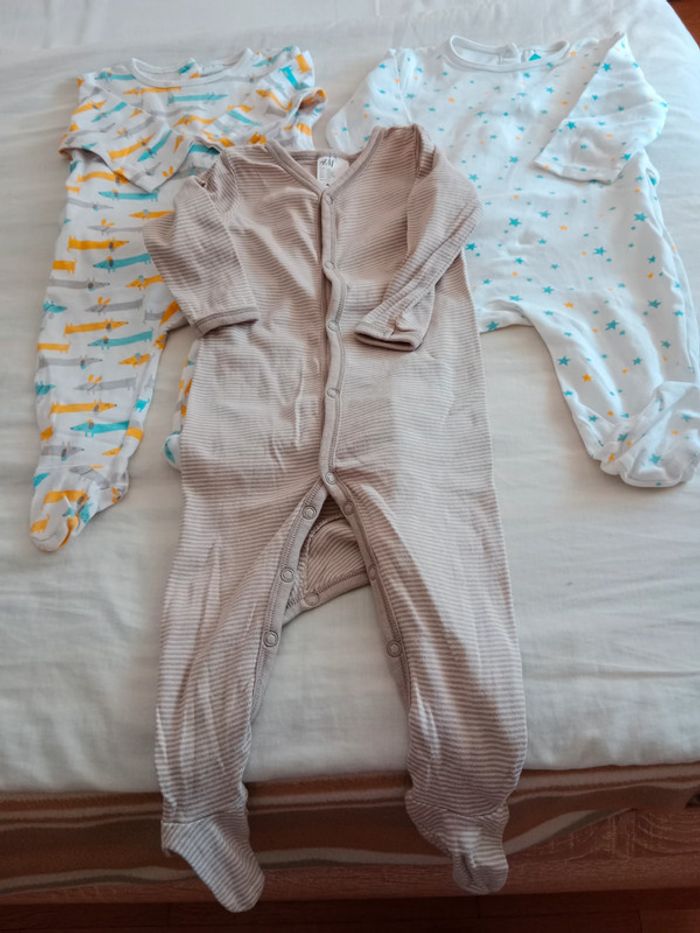 lot de 3 pyjamas coton taille 6 mois