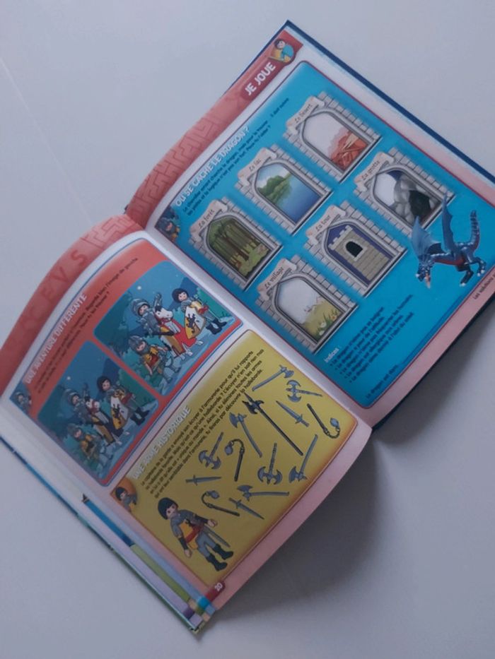 Livre Playmobil "Aventures de l'histoire" Les chevaliers du Moyen-Âge - photo numéro 5