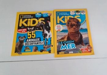 2 magazines National Geographic Kids