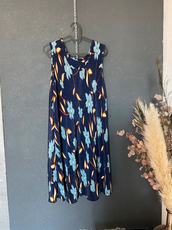 Robe fluide évasée gaufrée