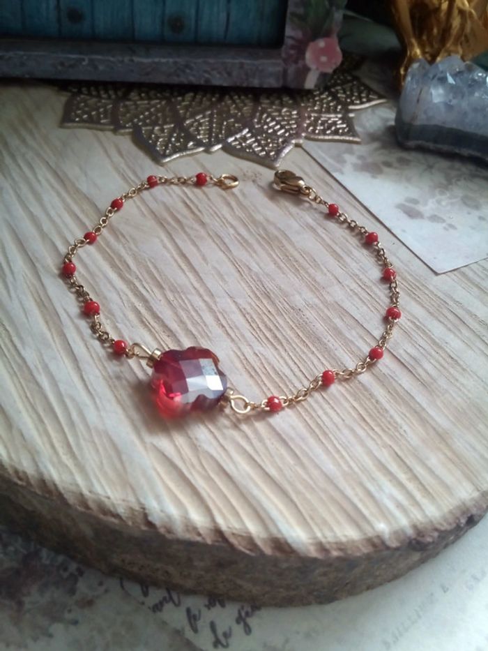 Bracelet trèfle rouge