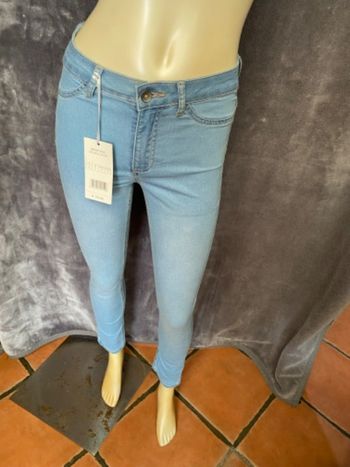Jean bleu claire calzedonia taille S