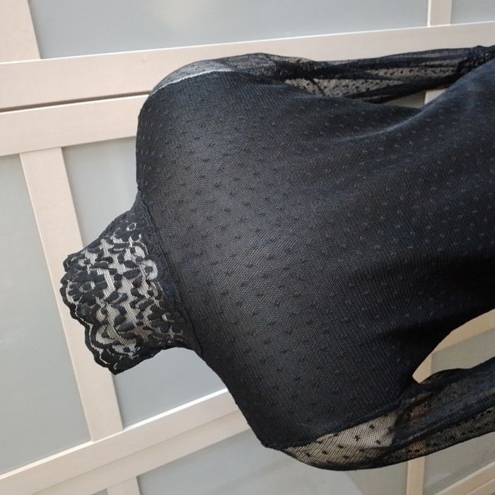 haut festif plumetis dentelle T38 - photo numéro 4