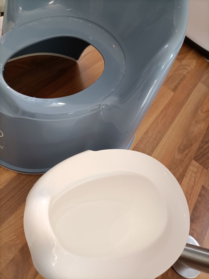 Pot avec cuvette babybjorn - photo numéro 3