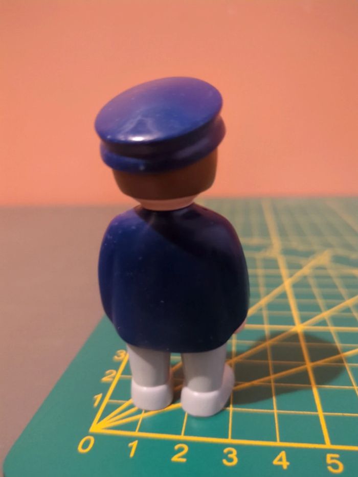 Figurine Playmobil 123 - photo numéro 2