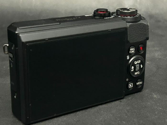 Appareil photo numérique compact CANON POWERSHOT G7X Mark II 2 - photo numéro 2