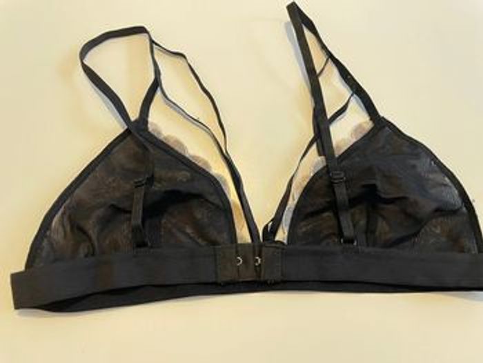 Soutien-gorge neuf taille M - photo numéro 2