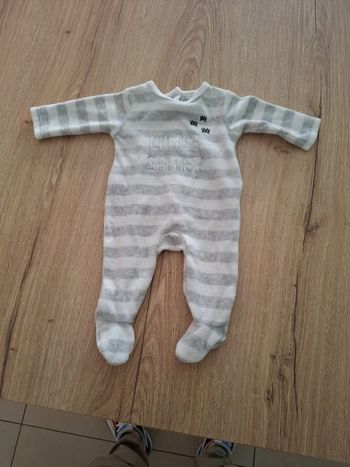 Body bébé tex taille 0 mois en très bon état