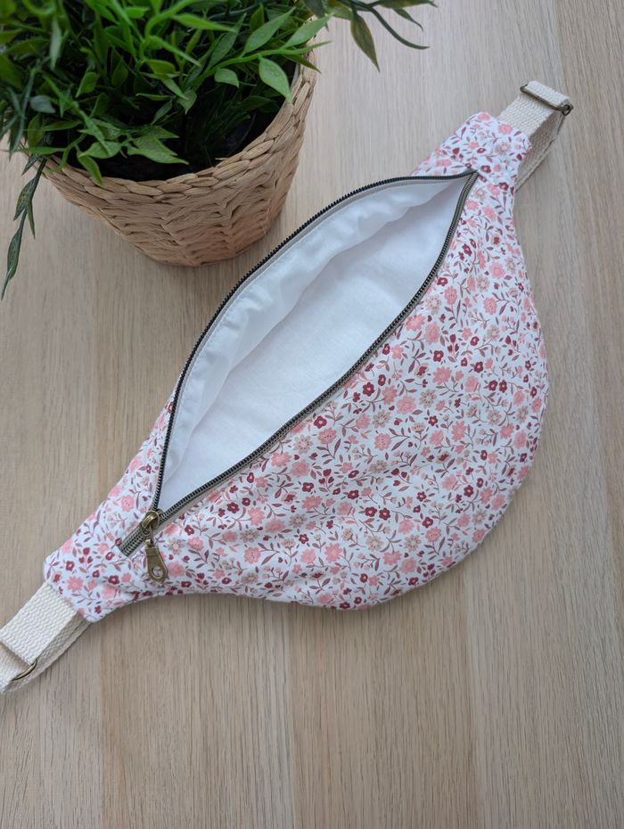 Sac banane femme fleuri rose et blanc - photo numéro 2