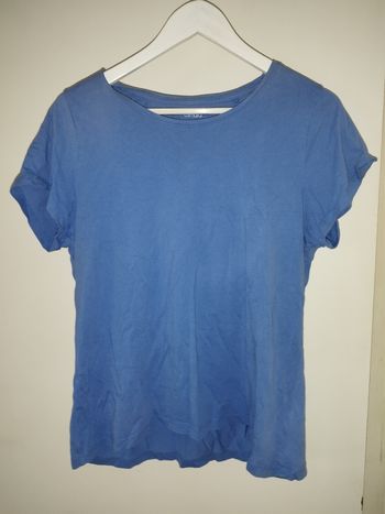 T-shirt bleu