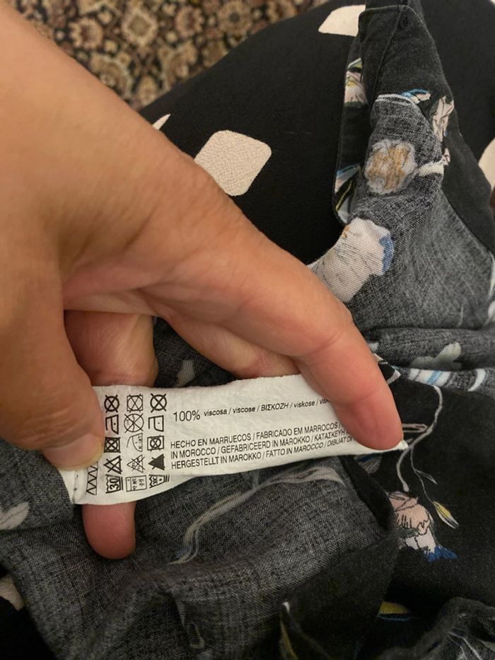 🌿 Chemise noire à fleurs Pull & Bear – Taille M - photo numéro 9