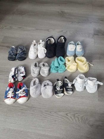 Gros lot chaussures naissance