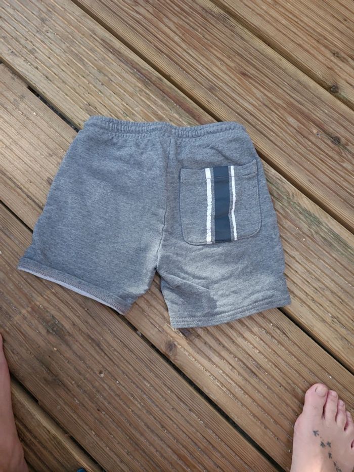 Short enfant - photo numéro 3