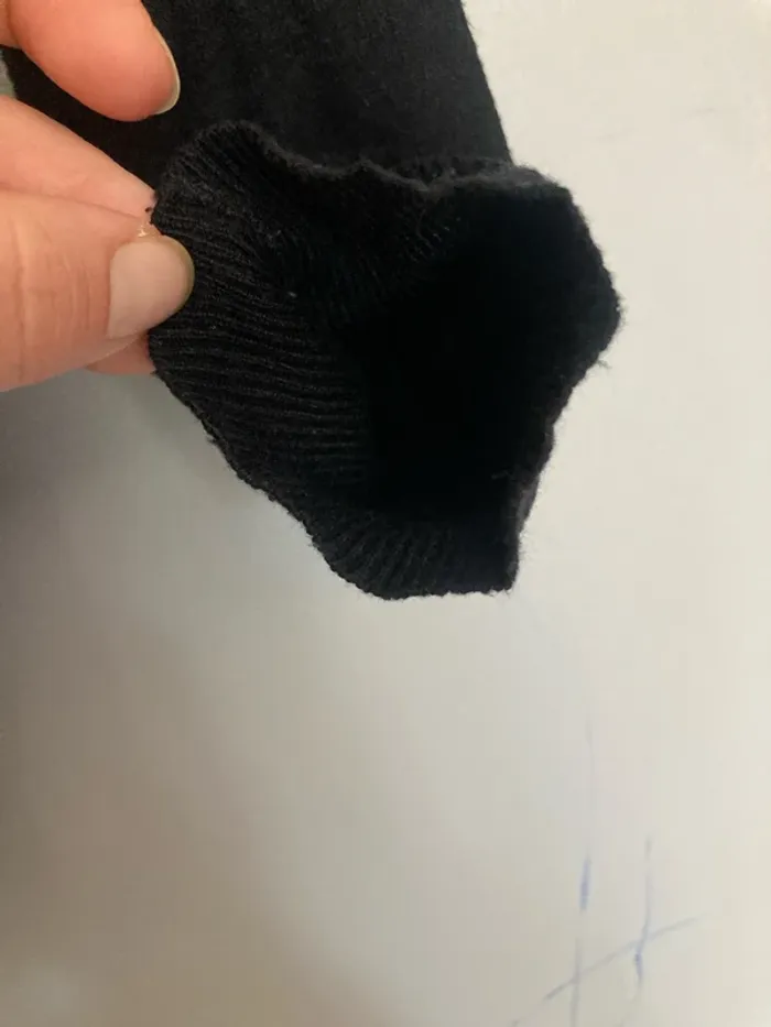 Pull fin Primark, taille XS, noir, col rond avec strass - photo numéro 5