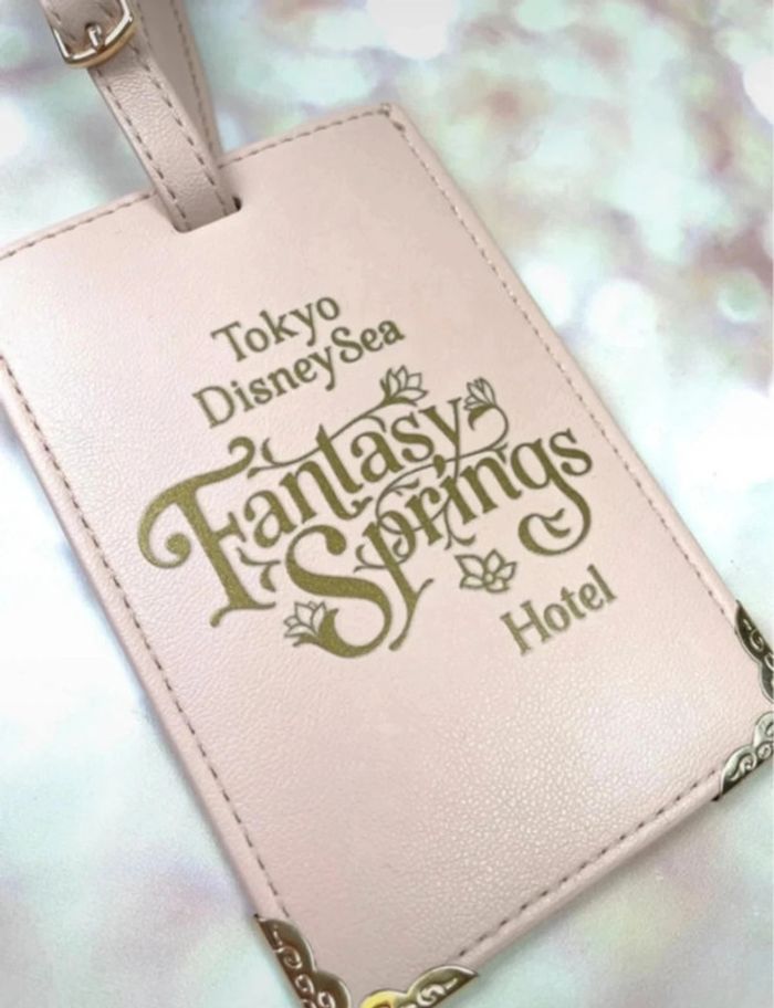 Porte carte ou étiquette Disney Fantasy Springs Hotel - Tokyo Disney resort
