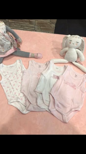 Lot de 4 bodies bretelles