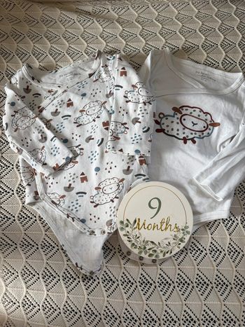 Ensemble 2 bodies 9 mois