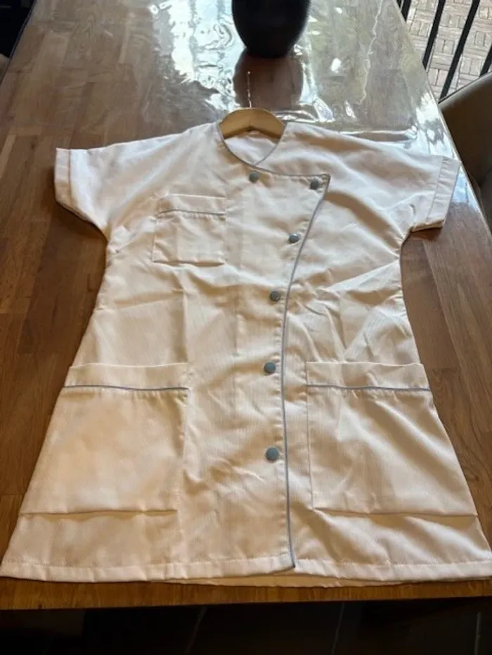 blouse de travail femme taille 34 / XS neuve - photo numéro 2
