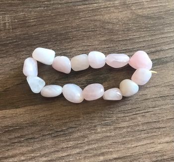 Bracelet pierres roses