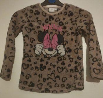 Pyjama 8 ans disney ( haut)