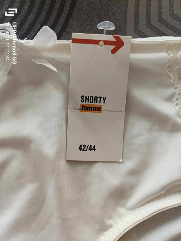 shorty neuf 42/44 - photo numéro 4