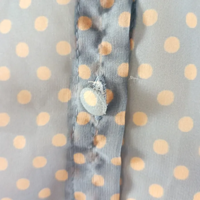 Chemise bleu ciel à pois beige Rinascimento, manches bouffantes, col classique, taille M A971 - photo numéro 8