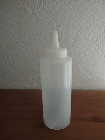 Flacon doseur neuf 