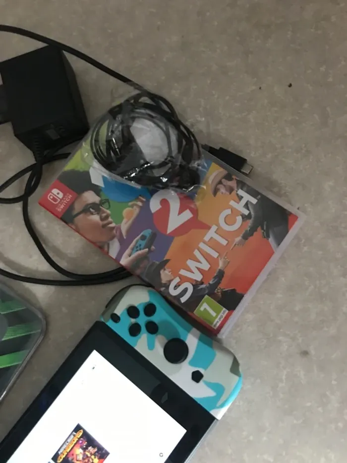 Nintendo switch avec accessoires - photo numéro 4