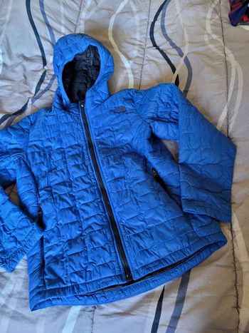 doudoune fine idéal début et fin d'hiver 10/12ans (20e)