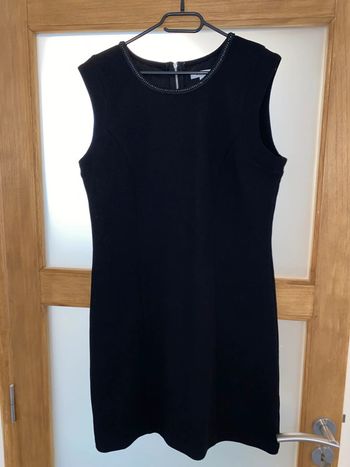 Petite robe noire  taille 44 Tex