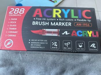 288 feutres acrylique