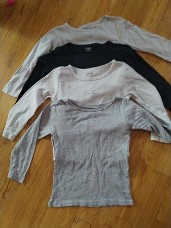 4 t shirts manche longue 2/3ans