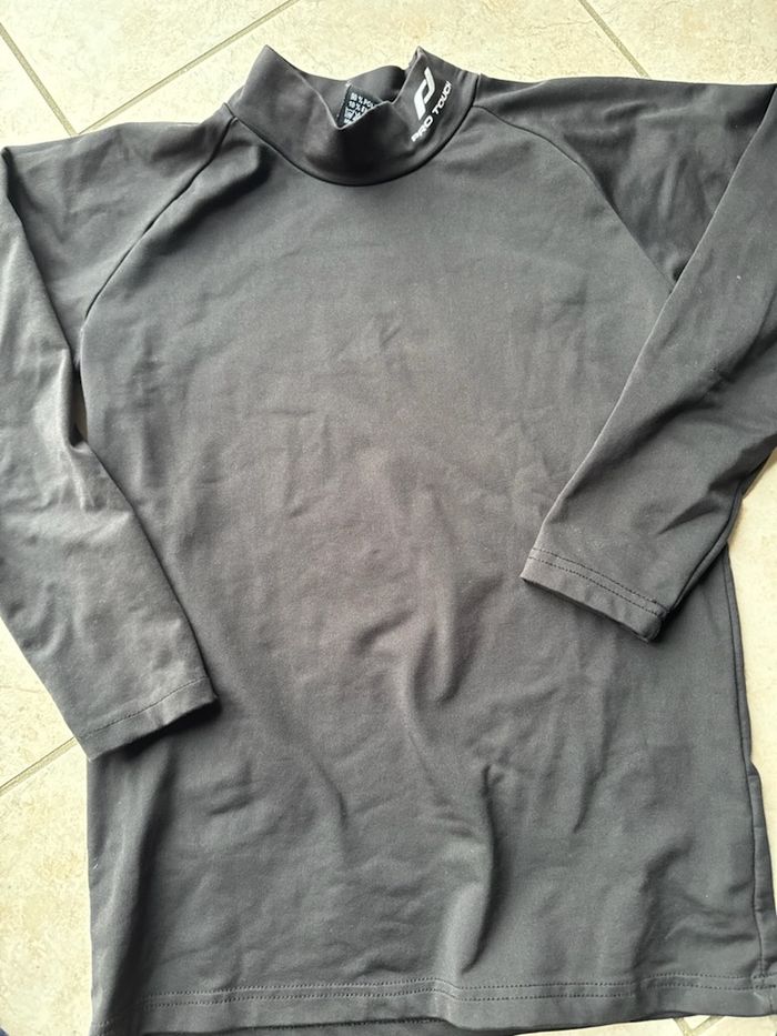 Tee shirt collant pour le sport - photo numéro 2