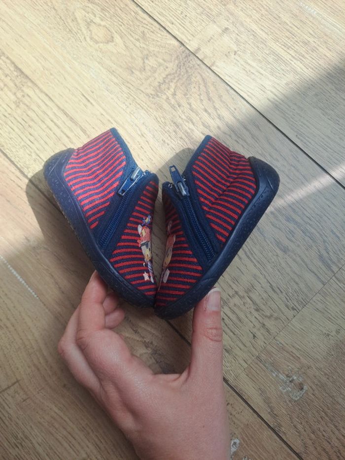 Chaussons 19 - photo numéro 5