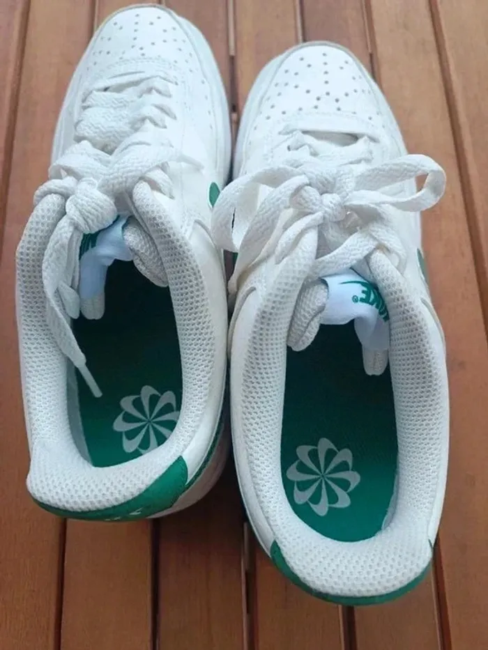 Baskets Nike pointure 39 - photo numéro 5