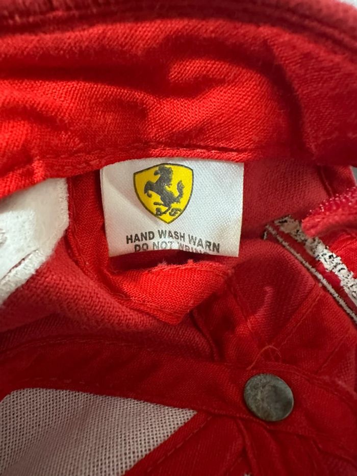 Casquette Ferrari x Marlboro - photo numéro 5