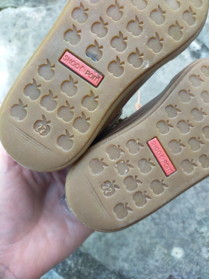 Chaussures en cuir taille 22 - photo numéro 6