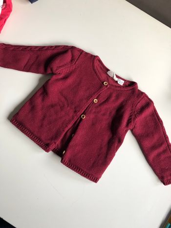 Gilet bordeaux bébé fille